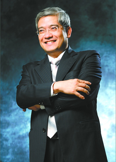 郎咸平八字财官为用成为著名经济学家
